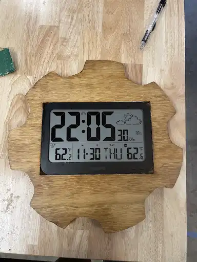 Final design with digital clock input.