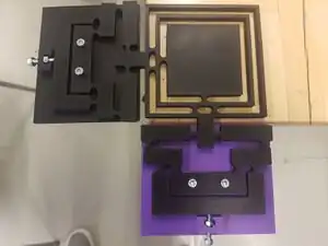 Flexure micropositioning device