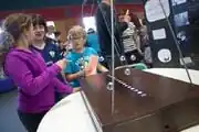 LED pendulum wave machine An inspiring crystal LED pendulum to teach about waves.