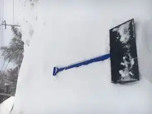 Snap Together Snow Shovel